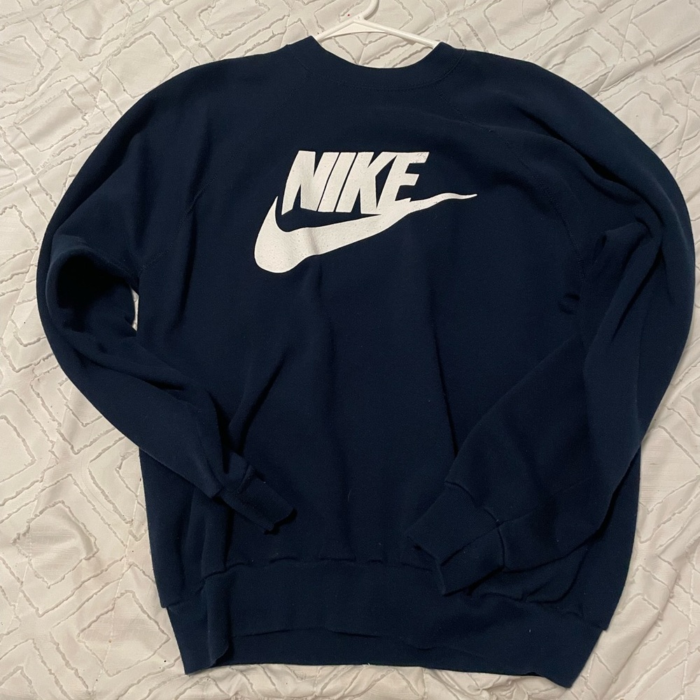 Nike Sweatshirt, never used. Color Navy